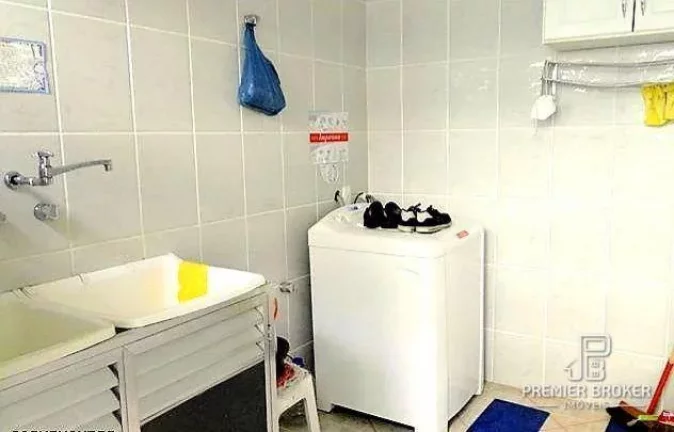 Imagem Casa à venda, 460 m² por R$ 1.500.000,00 - Golfe - Teresópolis/RJ