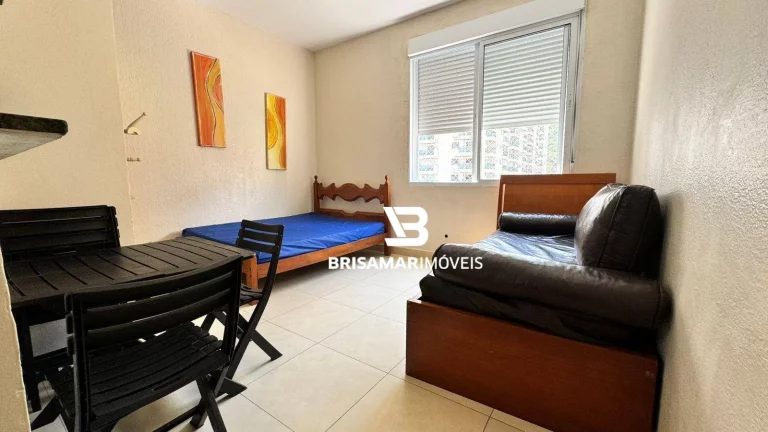 Imagem Kitnet com 1 dormitório à venda, 29 m² por R$ 268.000,00 - Pitangueiras - Guarujá/SP