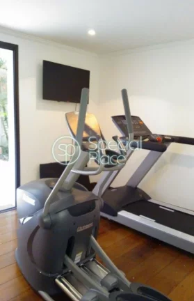 Imagem Apartamento amplo na Rua Bahia. Ótima oportunidade. São 260m2 com 4 suítes e 4 vagas na garagem. ...