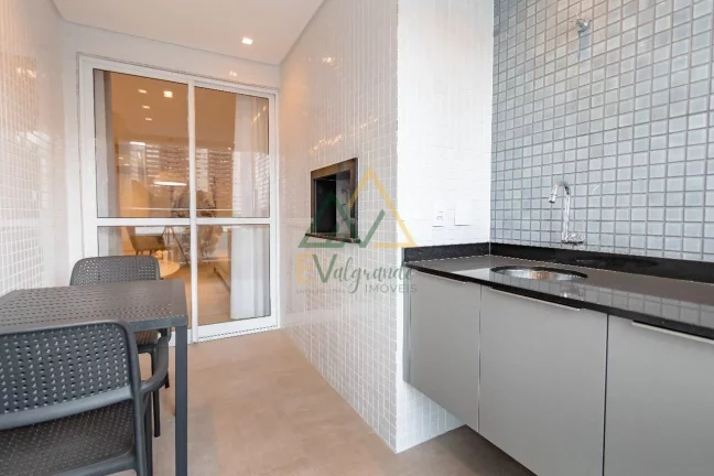 Imagem Apartamento Alto Padrão à venda Centro Curitiba PR