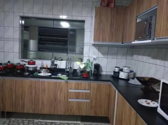 Imagem Sobrado com 2 dormitórios à venda, 200 m² por R$ 400.000,00 - Jardim Adriana - Guarulhos/SP