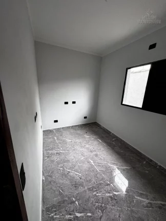 Imagem CASA COM 2 QUARTOS E PISCINA LINDO ACABAMENTO EM ITANHAÉM!