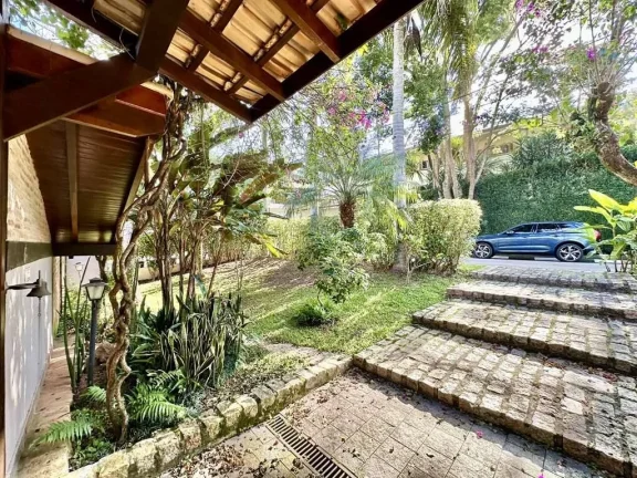 Imagem Cond Aldeia da Fazendinha - 5 dorms / 3 stes. Voltada p/ área preservação!