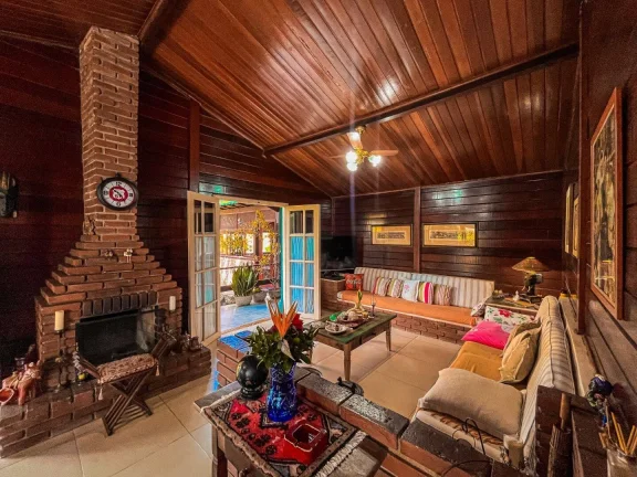 Imagem Casa com 3 dormitórios à venda, 270 m² por R$ 1.200.000,00 - Algarve - Cotia/SP