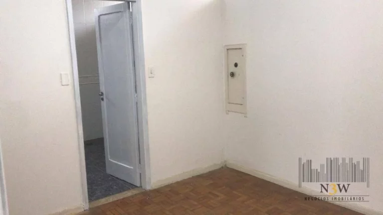 Imagem Casa para venda e locação em Alto de Pinheiros São Paulo SP com 6 salas, 10 vagas de garagem e 550m².