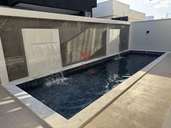 Imagem Casa Alto Padrão NOVA em Condomínio Fechado