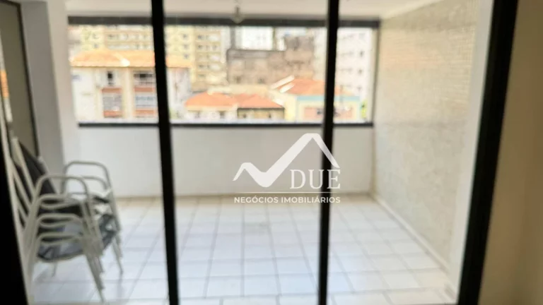 Imagem Apartamento com 3 quartos a 1/2 quadra da praia à venda, 210 m² por R$ 1.810.000 - Embaré - Santos/SP