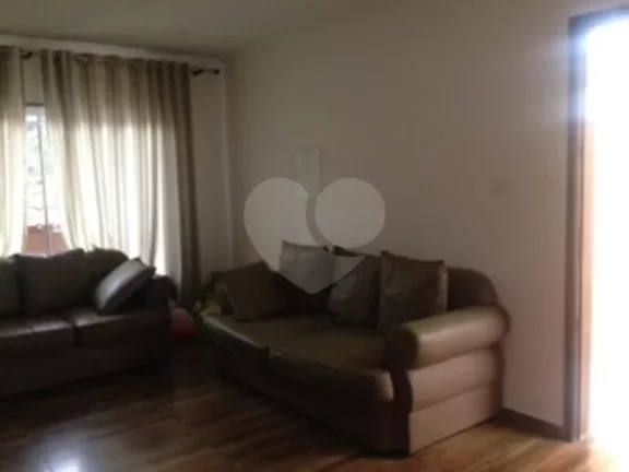 Imagem Sobrado à venda com 3 quartos, sendo 1 suíte, em Butantã, São Paulo - SP