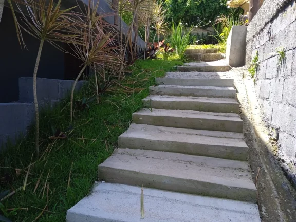 Imagem Casa à venda em Garopaba com 2 unidades independentes e terreno de 2.000 m²