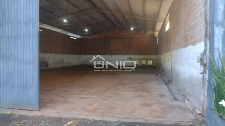Imagem Casa e Barracão com Escritorio Saida Coronel Vivida