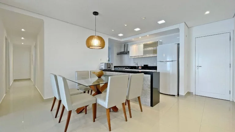 Imagem Apartamento com 4 dormitórios à venda, 120 m por R$ 3.300.000,00 - Riviera