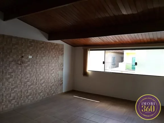 Imagem *Excelente Sobrado à Venda – Conforto e Praticidade!*