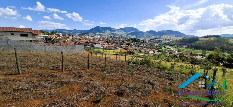 Imagem Seu Sonho Começa Aqui: Lote no Residencial Porto Bello, Paraisópolis!