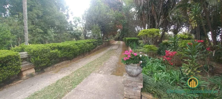 Imagem Casa/chácara em São Roque, 6 qtos, edícula, baias p cavalos, piscina, sauna