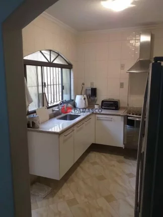 Imagem Sobrado à venda 3 Quartos, 1 Suite, 7 Vagas, 224M², Campestre, Santo André - SP
