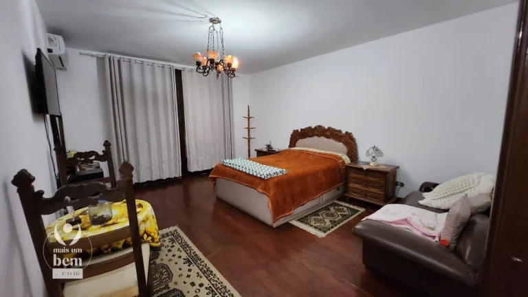 Imagem Casa com 4 quartos, 332 m² construídos, terreno de 740 m² à venda - Batel - Curitiba/PR