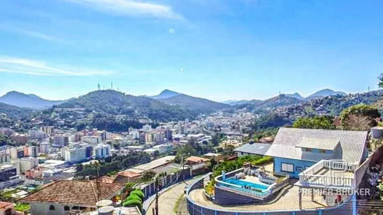 Imagem Casa à venda, 263 m² por R$ 900.000,00 - Fazendinha - Teresópolis/RJ