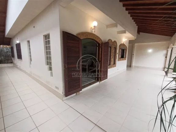 Imagem Espaçosa Casa Térrea 3 Quartos no Canto do Forte - Praia Grande