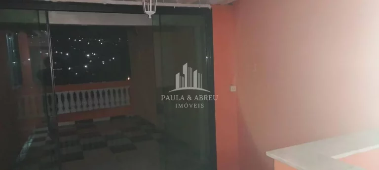 Imagem Casa Assobradada 140m² (7 X 20mts) de 3 Dormitórios, 1 Suíte com Sacada, 3 Vagas + 1 Cômodo e 1 Banheiro, Financia no Jardim Maria Eneida, Mauá-SP