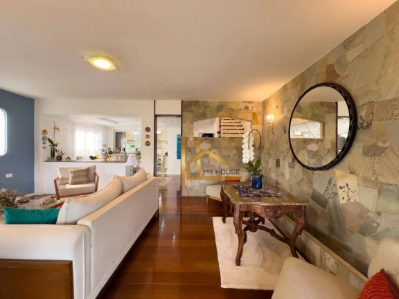 Imagem Casa com 3 quartos e lazer privativo perto do centro de Teresópolis