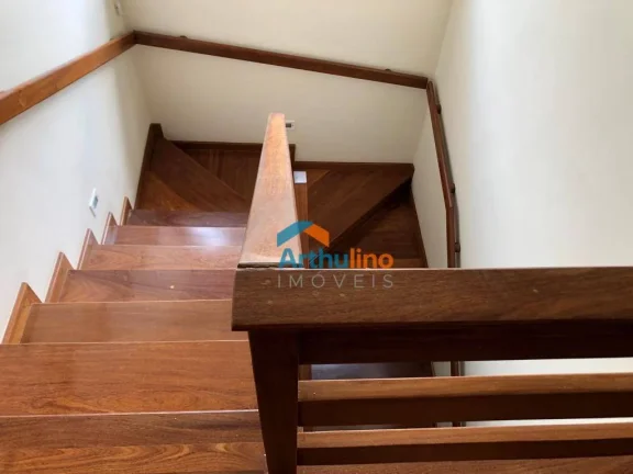 Imagem Casa 225 m² com 3 dormitórios, 3 suites, 4 banh, 5 vagas à venda, por R$ 1.500.000 - Fazendinha - Carapicuíba/SP