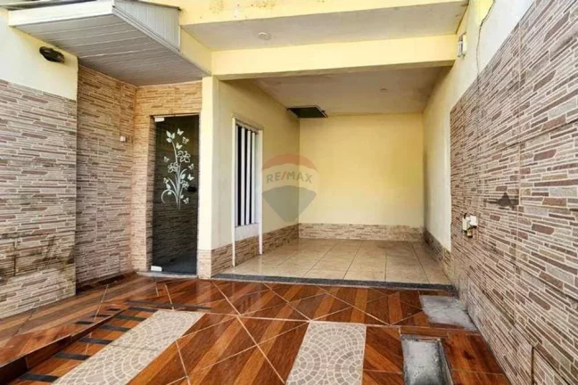 Imagem Casa com 2 quartos à venda em Jardim Sulacap, Rio de Janeiro - RJ