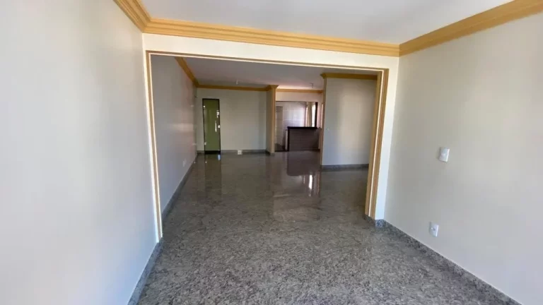 Imagem Cobertura Triplex, 04 Suites, 02 Vagas de Garagem, Centro, Guarapari - ES