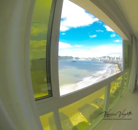 Imagem Frente ao Mar para Venda em Balneário Camboriú / SC no bairro Centro