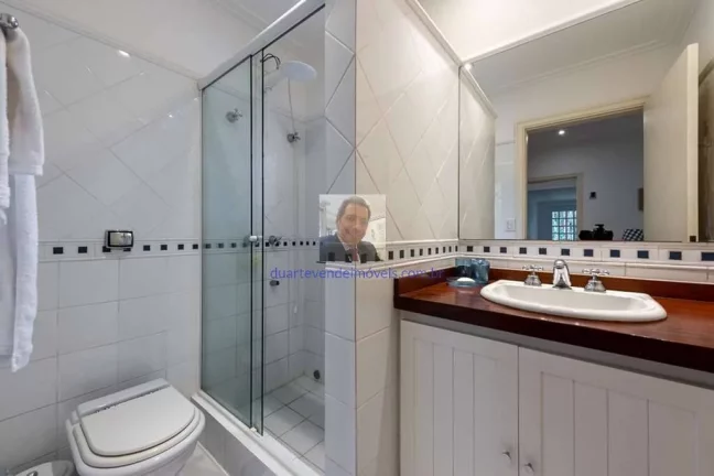 Imagem Vende-se Mansão no Pq Silvino Pereira. Mansão cinematográfica!