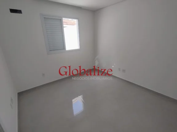 Imagem Sobreposta baixa com 3 suítes , piscina e 1 vaga de garagem no bairro da Ponta da Praia em Santos (SP) por R$.990.000,00