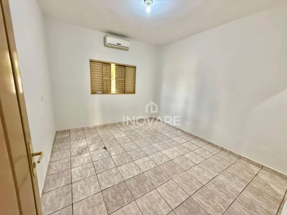 Imagem Casa com 3 dormitórios à venda, 90 m² por R$ 400.000,00 - Karfan - Itumbiara/GO
