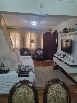 Imagem VENDO LINDO SOBRADO NO RESIDENCIAL INGAÍ COM 03 DORMITÓRIOS!
