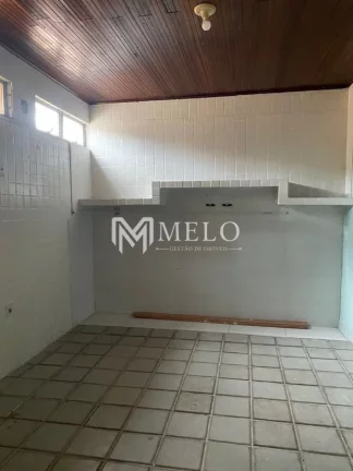 Imagem SÃO DUAS CASAS - 6qts., 2suites, 6vagas, 460m2 no Cordeiro - ACEITA FINANCIAMENTO BANCÁRIO