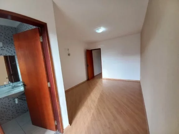 Imagem Excelente Sobrado Espaçoso Individual - Cidade Líder 3 Dorms, 1 Suíte, 2 Vagas!!!