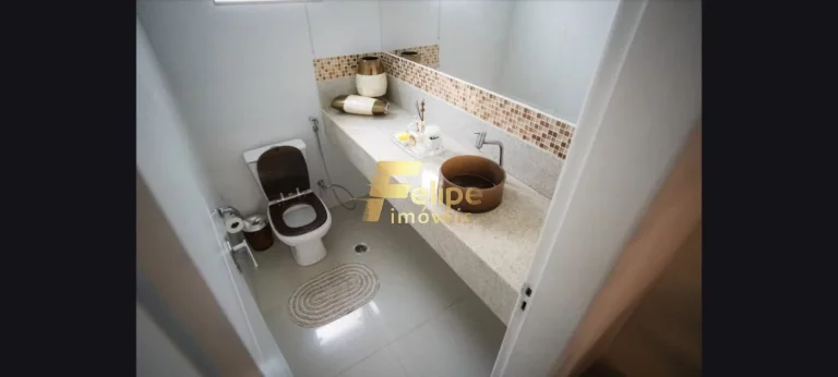Imagem BELÍSSIMA CASA COM 3 PAVIMENTOS, COM EXCELENTE ÁREA DE LAZER COM CHURRASQUEIRA E PISCINA, LOCALIZADA NO BAIRRO SÃO JUDAS TADEU, EM GUARAPARI/ES!