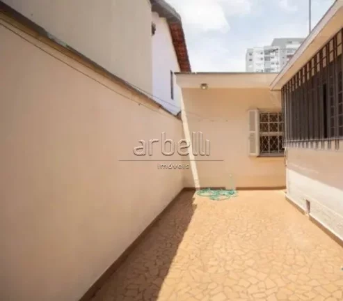Imagem Casa térrea com 177 M², 2 dormitórios, banheiro com gabinete no lavatório e box em vidro, ampla ...