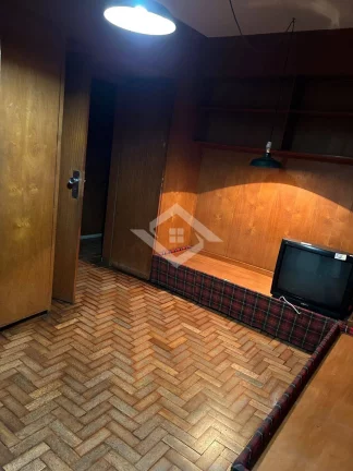 Imagem Apartamento Exclusivo à Venda em Copacabana: 330m², 4 Quartos, Sol da Manhã