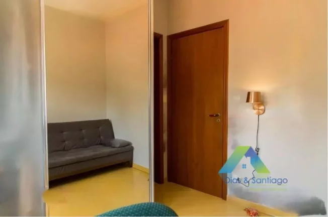 Imagem Linda casa à venda com 262m², próximo ao metrô Praça da Arvore e Saúde.