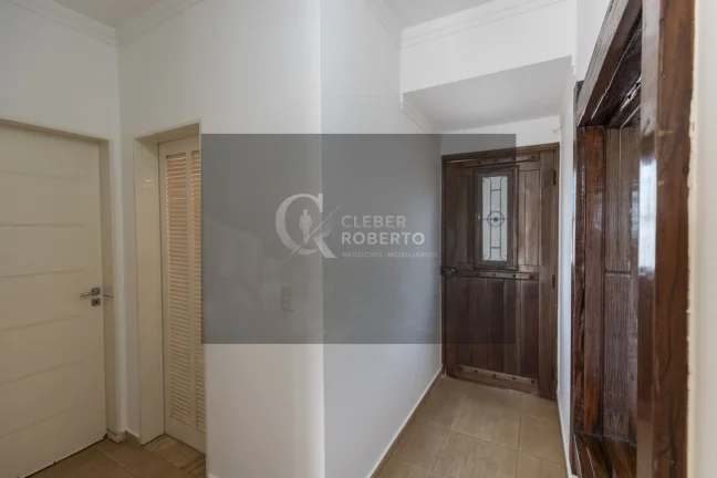 Imagem Sobrado à venda com Vista Deslumbrante e Lazer Com 250m² de terreno e 208m²
