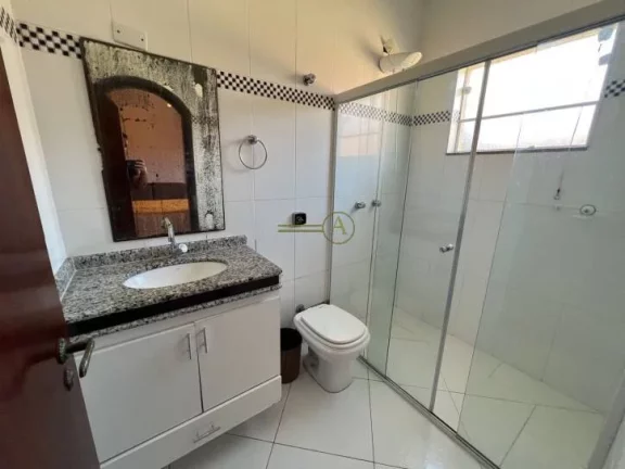 Imagem Casa térrea à venda de alto padrão, 100 metros da praia, em Peruíbe
