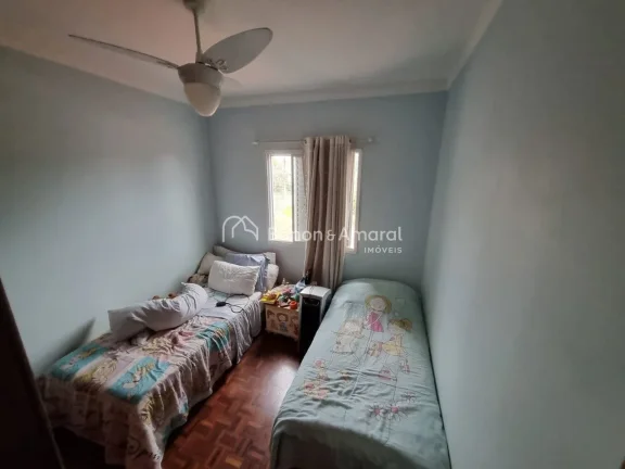 Imagem Sobrado à venda no bairro Santa Cândida, em excelente localização, próxima à PUC-Campinas e à...