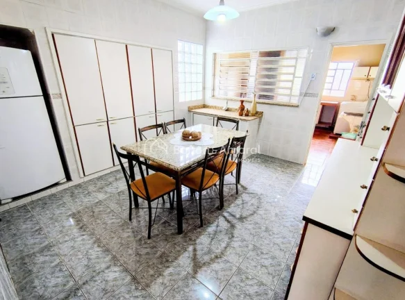 Imagem Venda , casa térrea , Cidade Jardim em Campinas !
Local de fácil acesso para rodovias e aeroporto ...