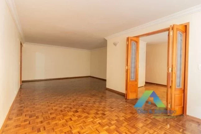 Imagem VILA MARIANA Apartamento 125 metros, 3 dormitórios, 1 vaga a 900 metros da estação do metro VILA MARIANA, ótimo VALOR !!!