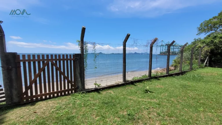 Imagem Locação mensal em Itapoá, Casa frente mar, vista para Baia da Babitonga