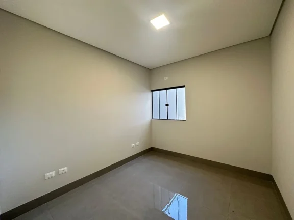 Imagem Casa de Alto Padrão com Piscina à Venda no Rita Vieira