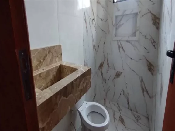 Imagem Sobrado com 2 dormitórios à venda, 50 m² por R$ 280.000,00 - Maracanã - Praia Grande/SP