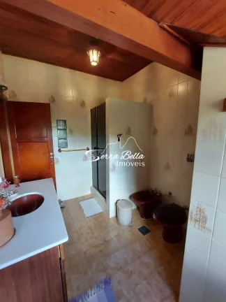 Imagem Casa com 4 dormitórios à venda, 255 m² por R$ 1.290.000,00 - Três Córregos - Teresópolis/RJ