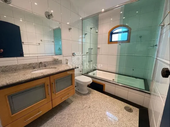Imagem Casa de alto padrão à venda com 1.120m² de terreno - 3 quartos e 4 vagas - 332,50 m² AC por R$ 4.950.000 - Alphaville 3 - Santana de Parnaíba/SP