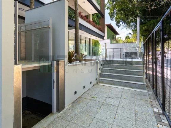 Imagem Imperdível Prédio monousuário Comercial à Venda em SP: 10 Salas, 6 Banheiros, 35 Vagas no Alto de Pinheiros - 1.344m²!