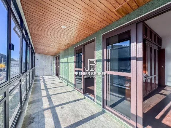 Imagem Apartamento à venda, 119 m² por R$ 650.000,00 - Várzea - Teresópolis/RJ